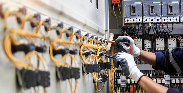 Professional Electrician technician working in Bulverde, TX